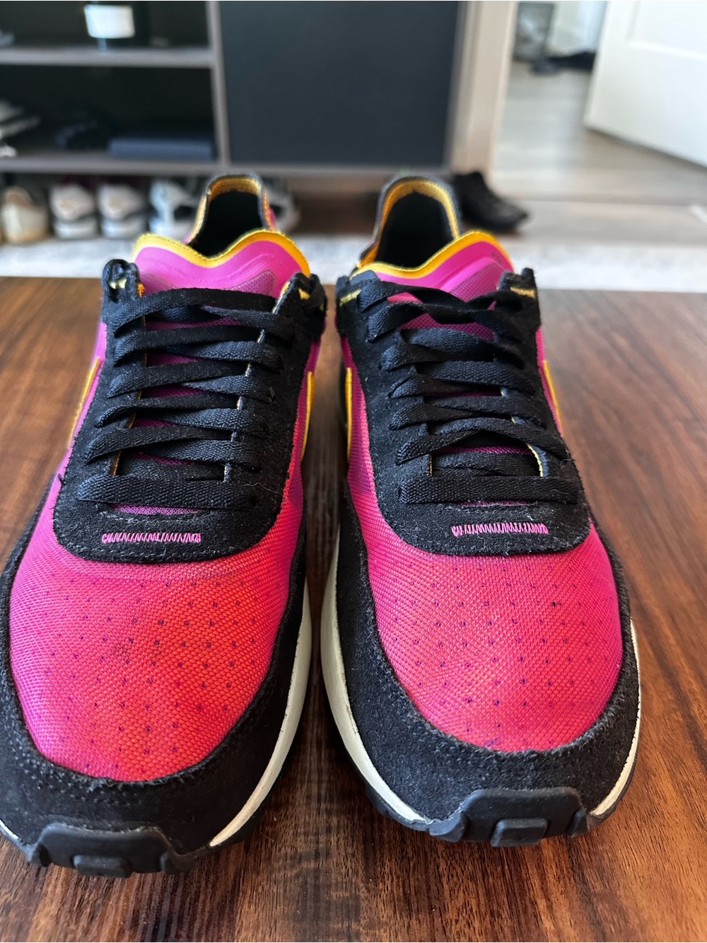 Nike Waffle One "Active Fuchsia" sneakers - Picture 4 of 7